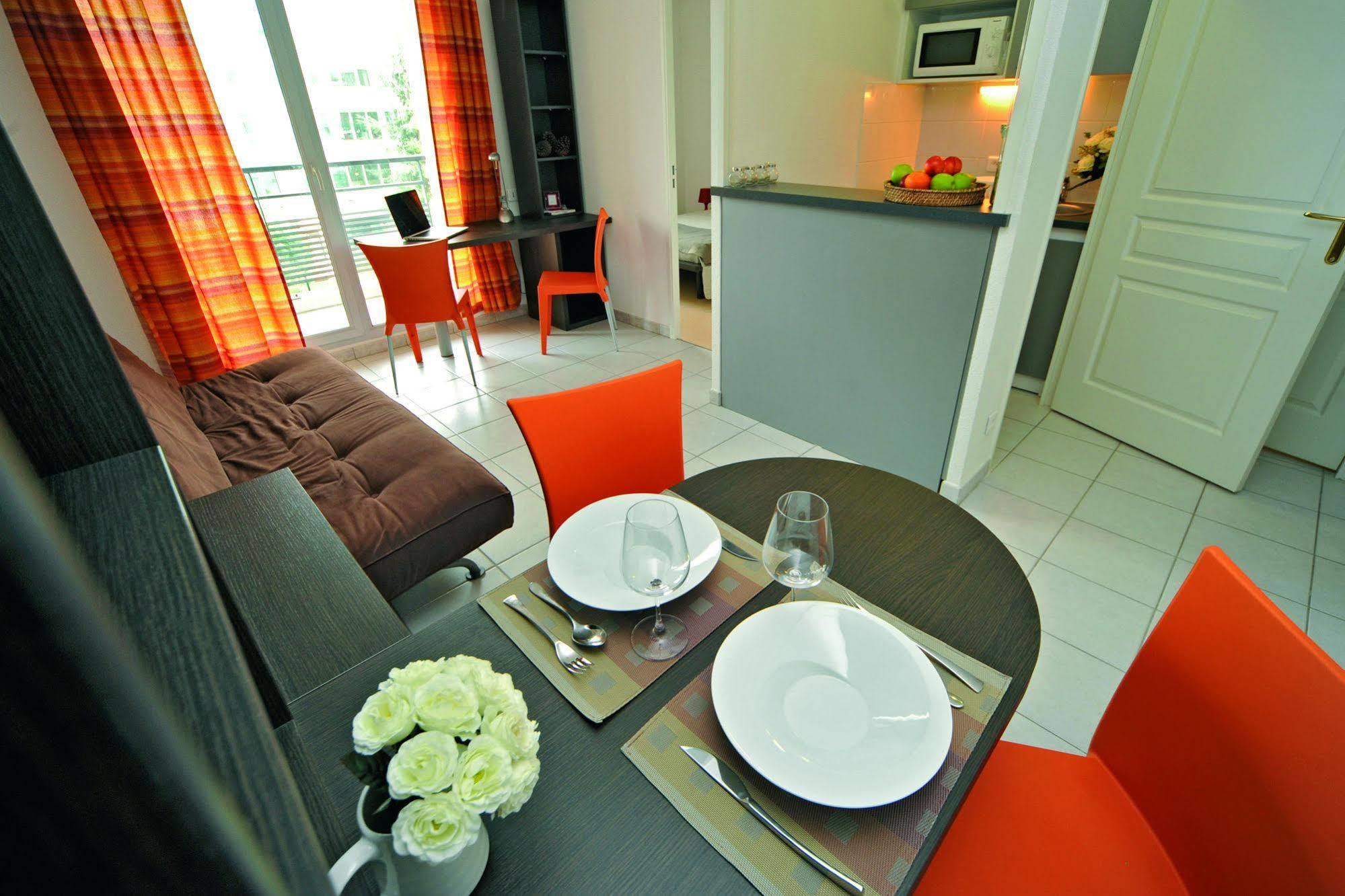 Appart'City Classic Lyon Vaise St Cyr Екстер'єр фото